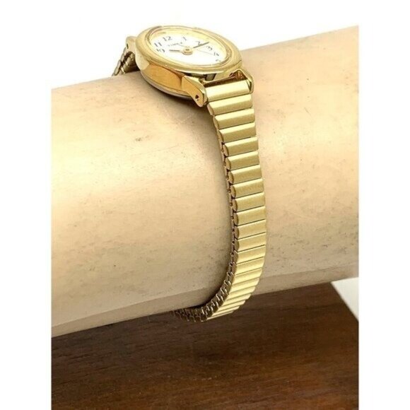 Timex Women's Watch T21872 Cavatina Oval Petite 18mm Quartz Gold Expansion Band - Picture 11 of 13